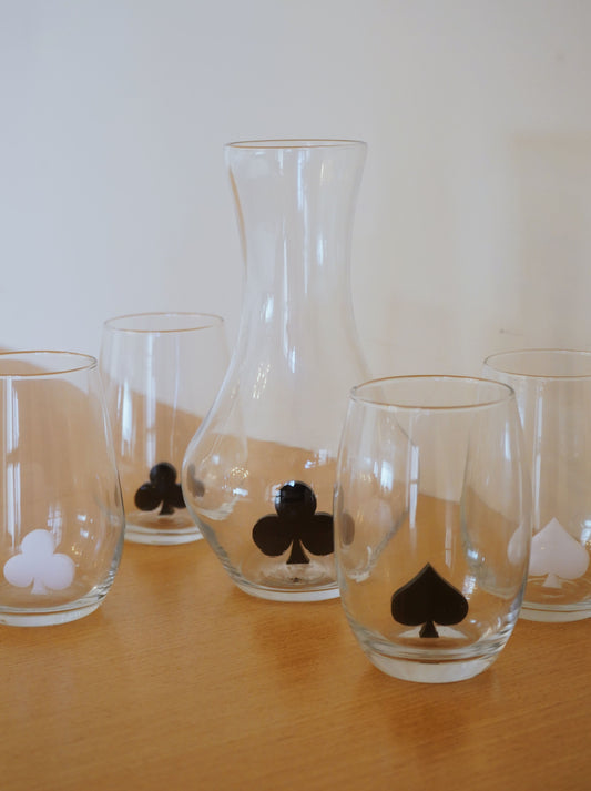 Kit Jarra (Pingente Preto) e Copos com Pingentes Naipes