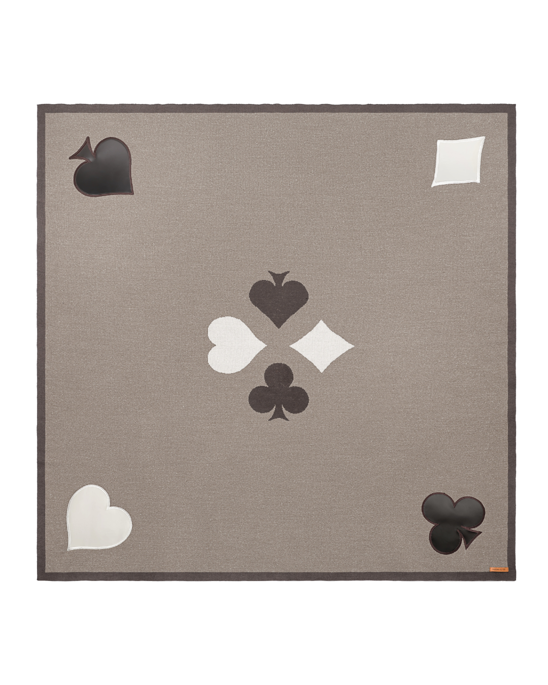 Toalha de Jogos Gift Fendi com Couro