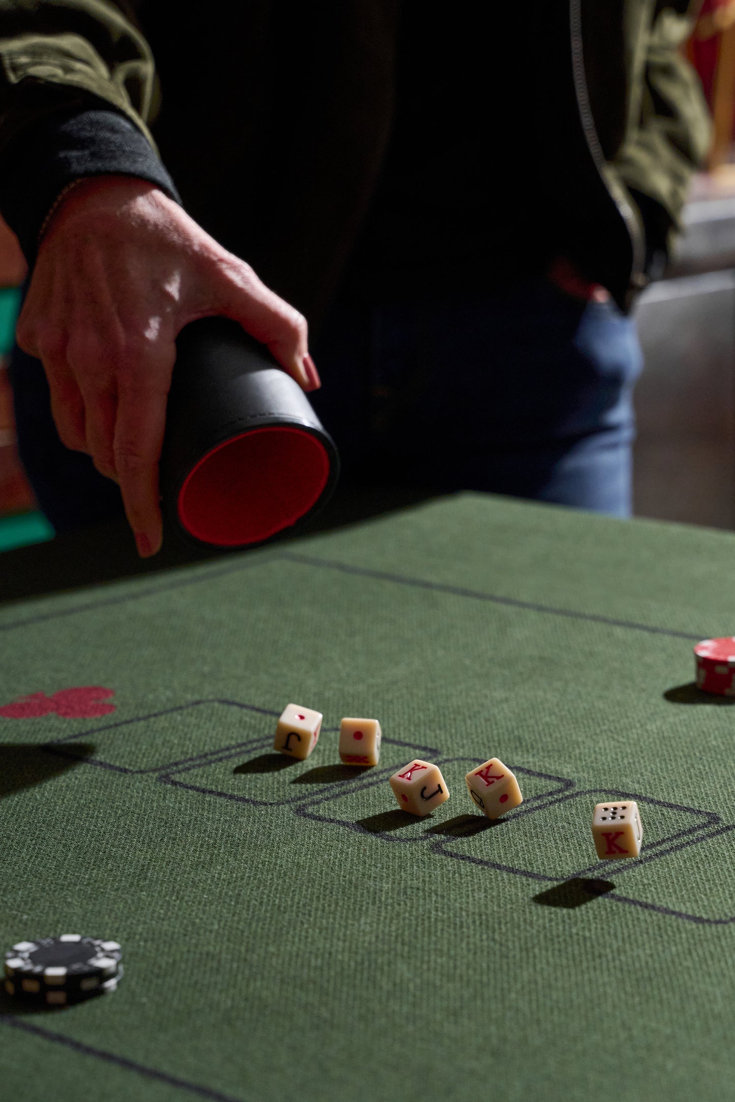Copo Lançador de Dados Poker
