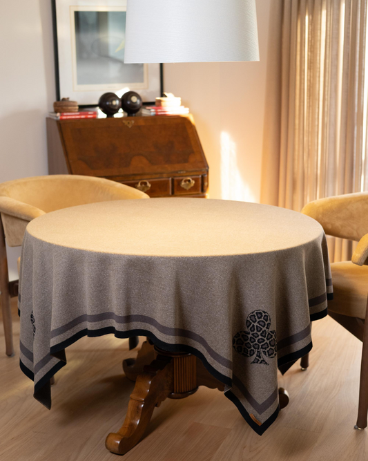 Toalha de Jogos Joy Onça Fendi