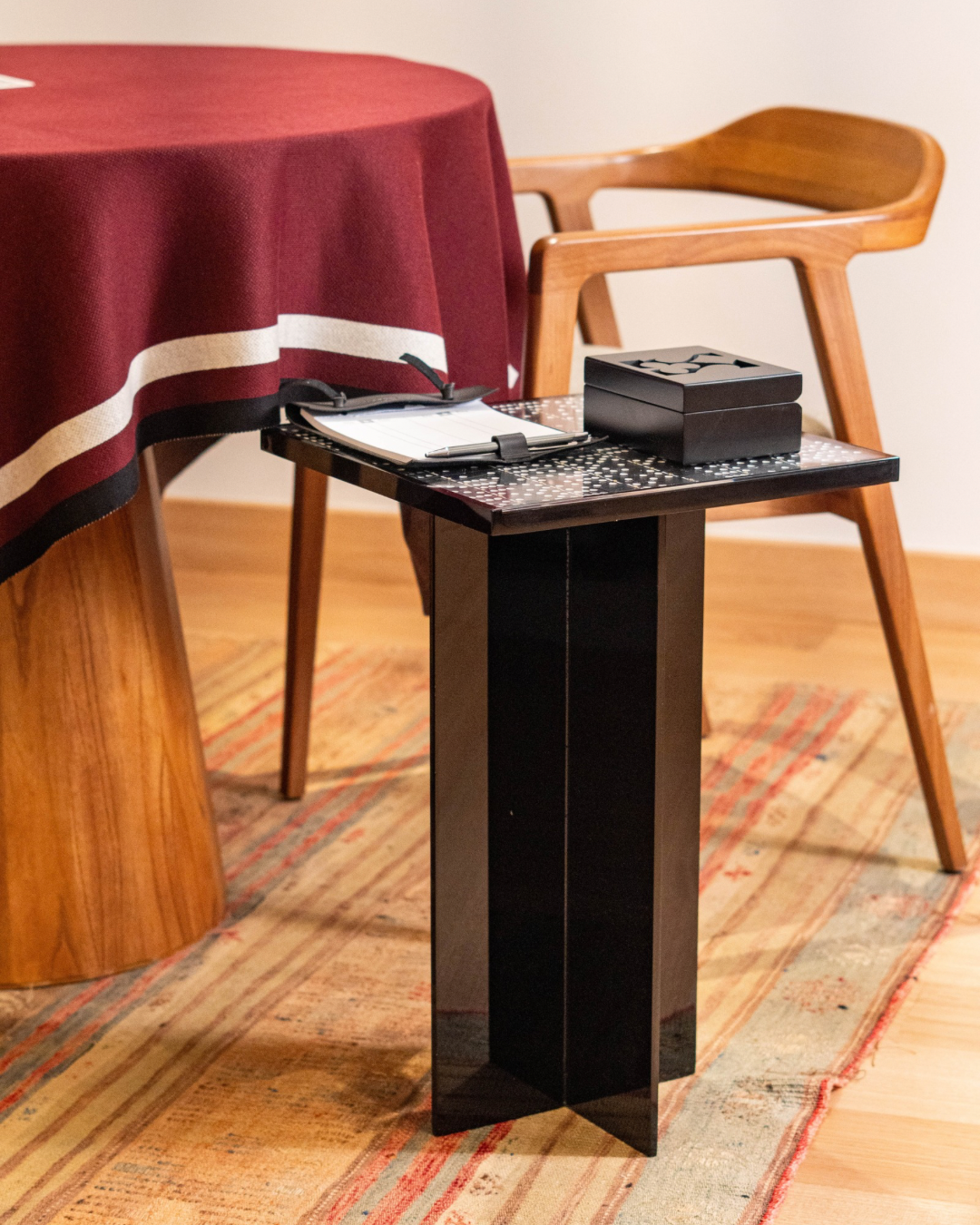 Mesa de Apoio Dominó Fixa Preto P