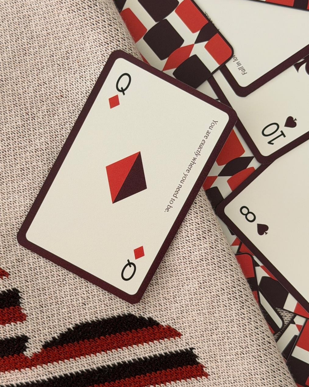 Kit Deck Match: Toalha de Jogos + Deck of Cards Collab By Gabs