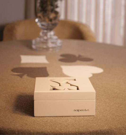 Caixa Porta Baralho Naipes Sisal