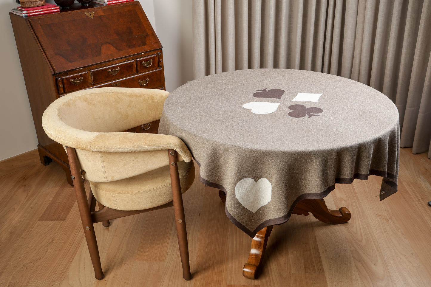 Toalha de Jogos Trust Fendi