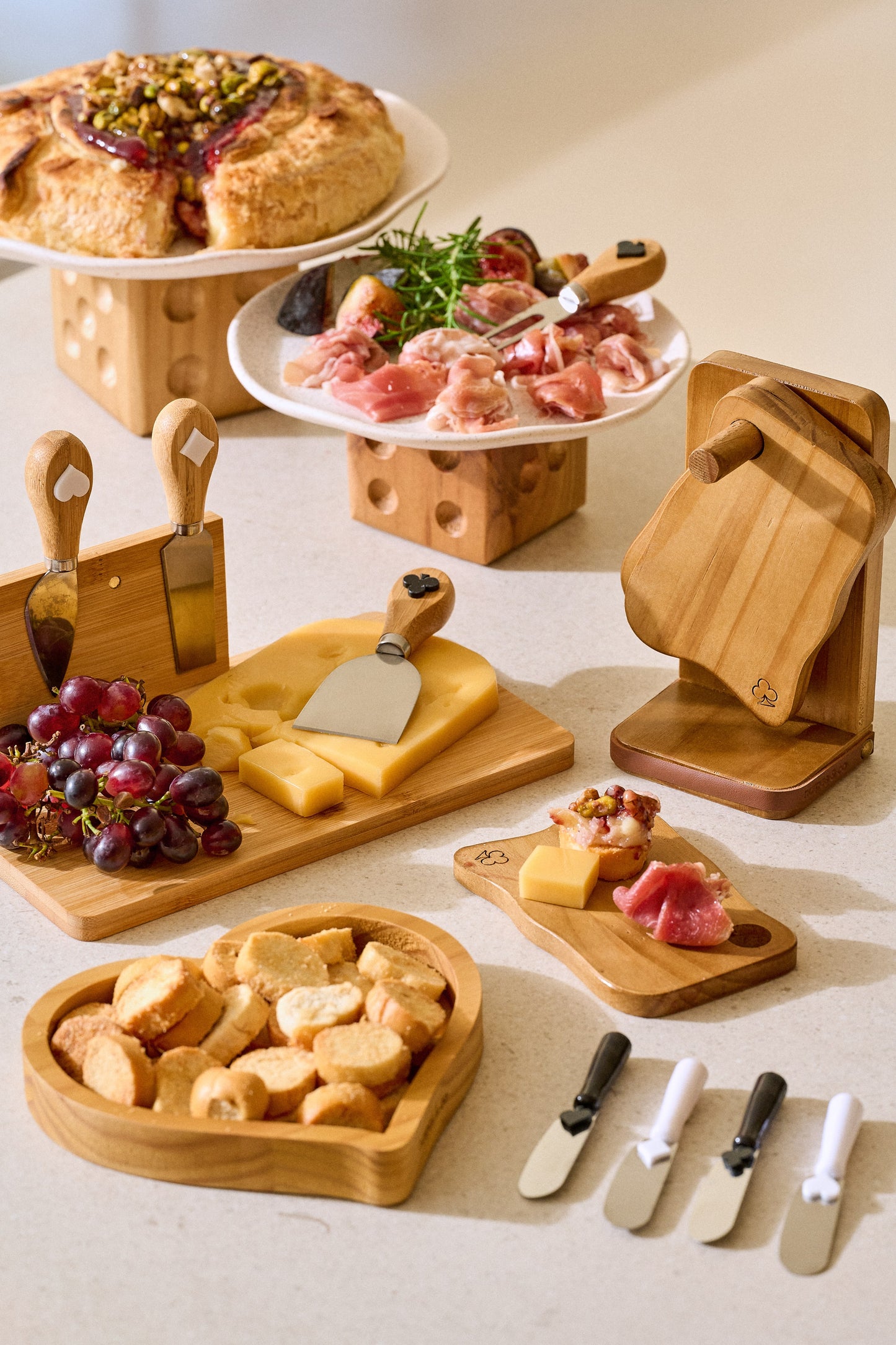 Tábua de Queijo com Faquinhas Imã