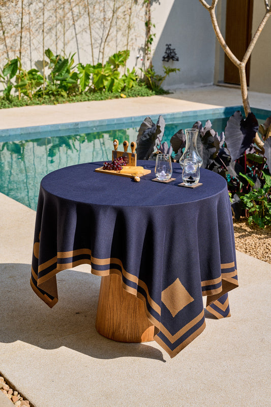 Toalha de Jogos Joy Marinho com Caramelo