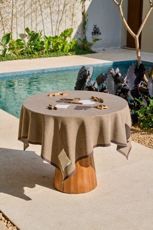 Toalha de Jogos Gift Fendi com Couro