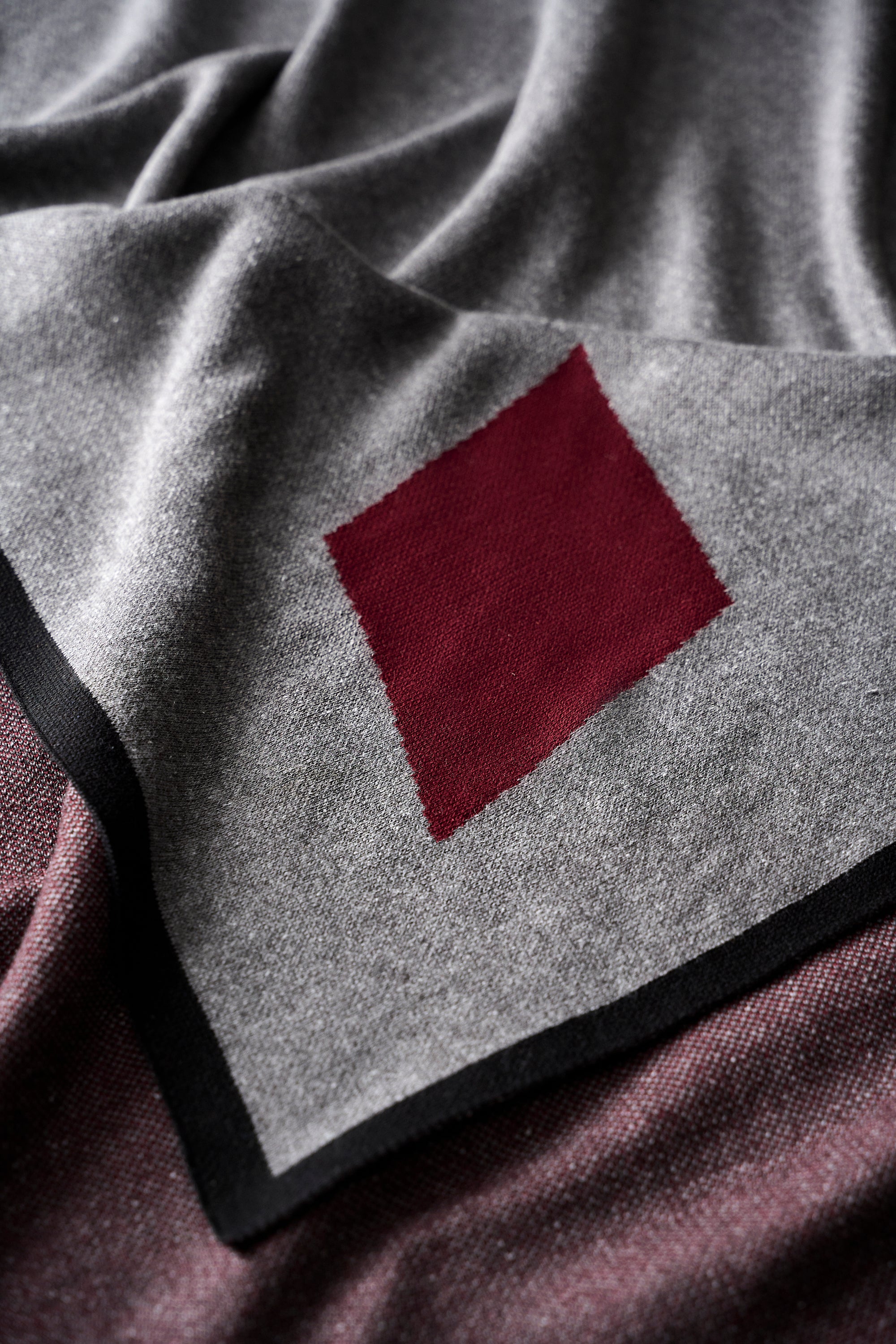 Toalha de Jogos Trust Mescla com Bordô