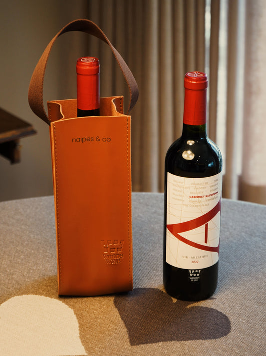 Kit Toalha de Jogos Fendi, Vinho e Porta Vinho VIK A